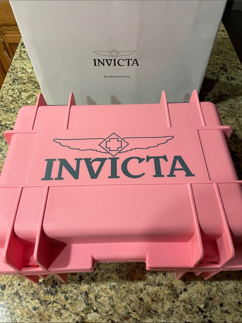 Invicta 8 Slot Pink Dive Case
